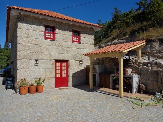 阿马兰特"Bouca Drigues" Casa Antiga De Pedra Com Piscina E Vista Rio别墅 外观 照片